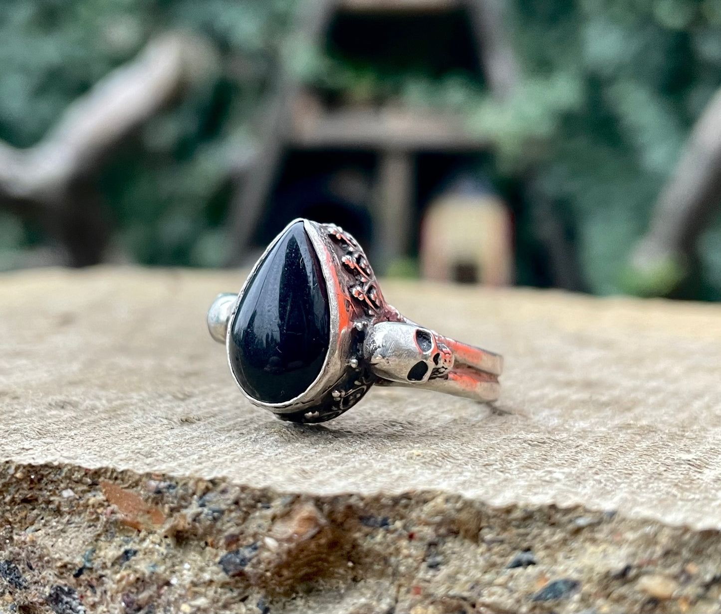 Osiris with black onyx - size T