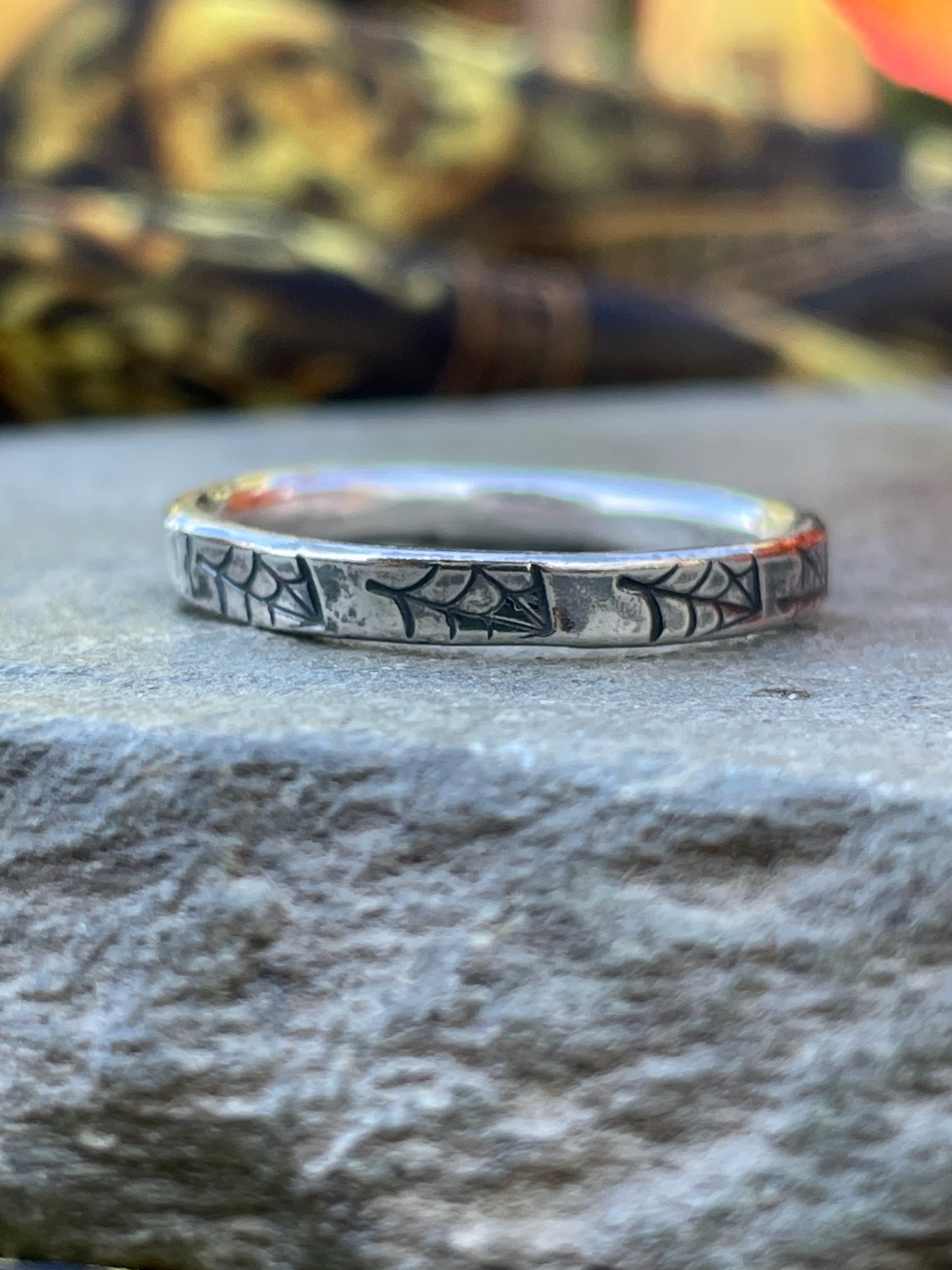 Thin web band
