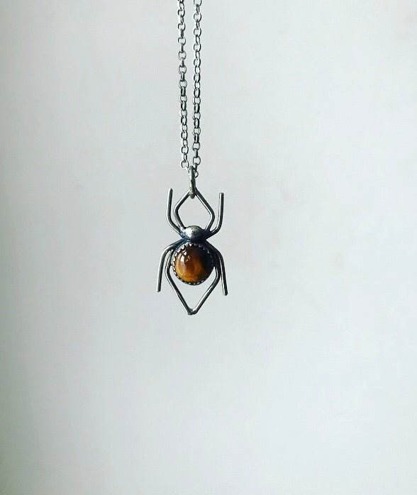 Mini spider pendant