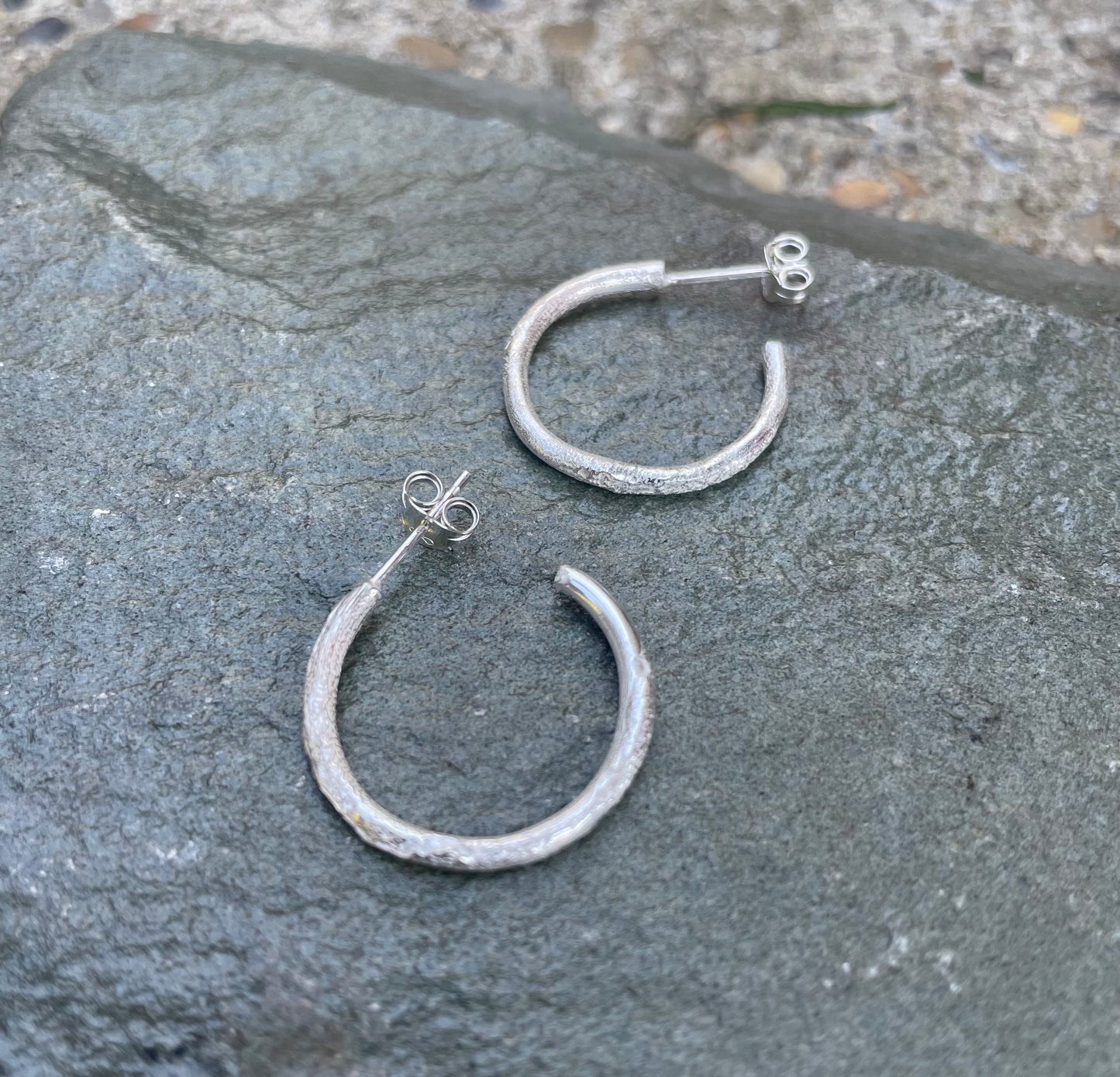 Molten hoops