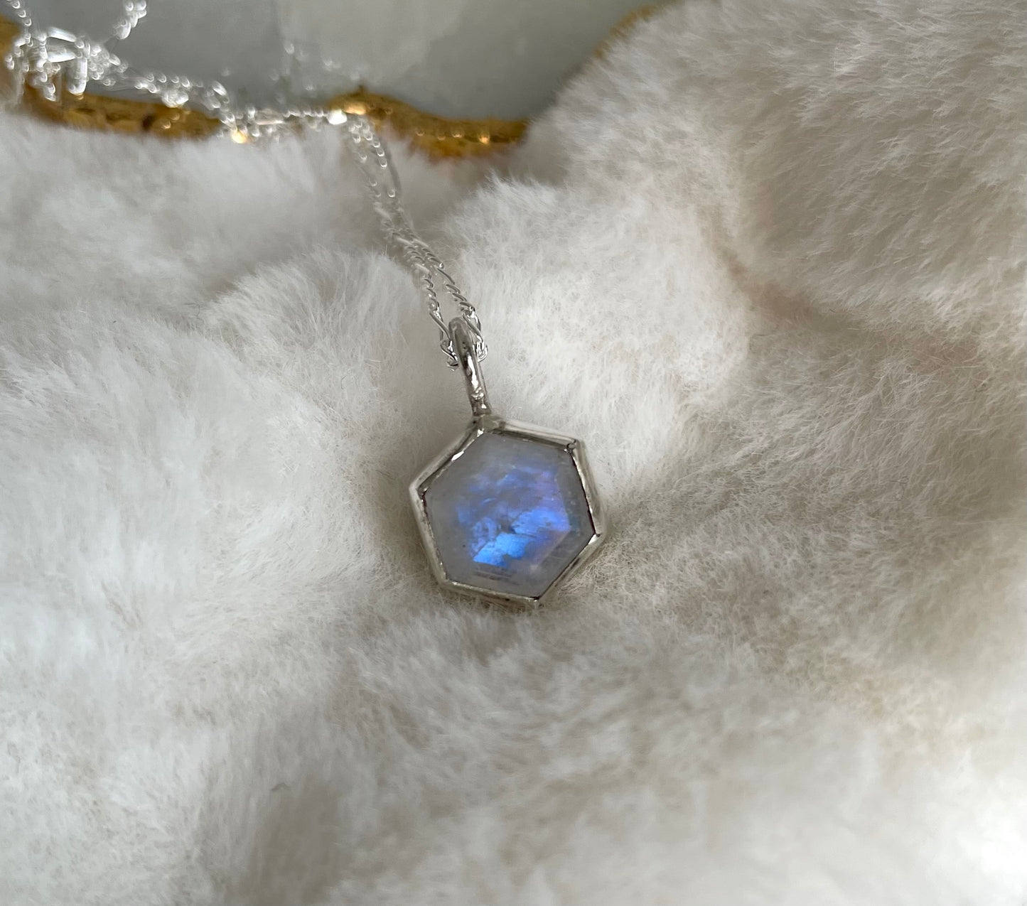 Small reliquary pendant