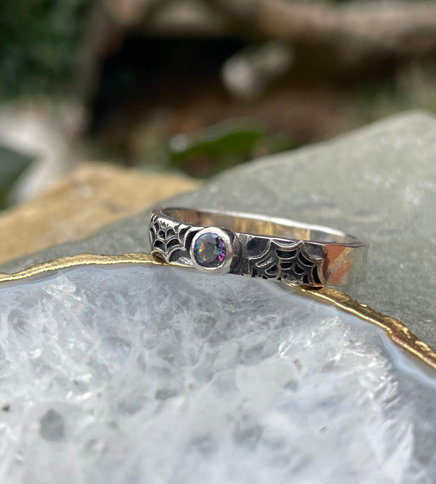 Mystic fire topaz size U