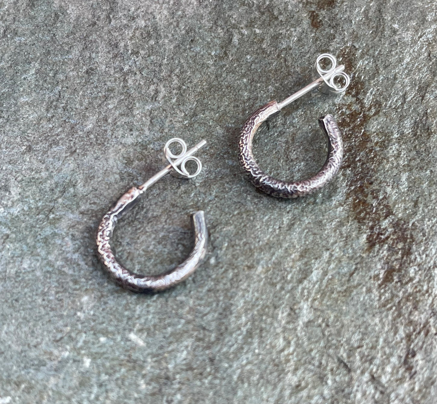 Molten hoops