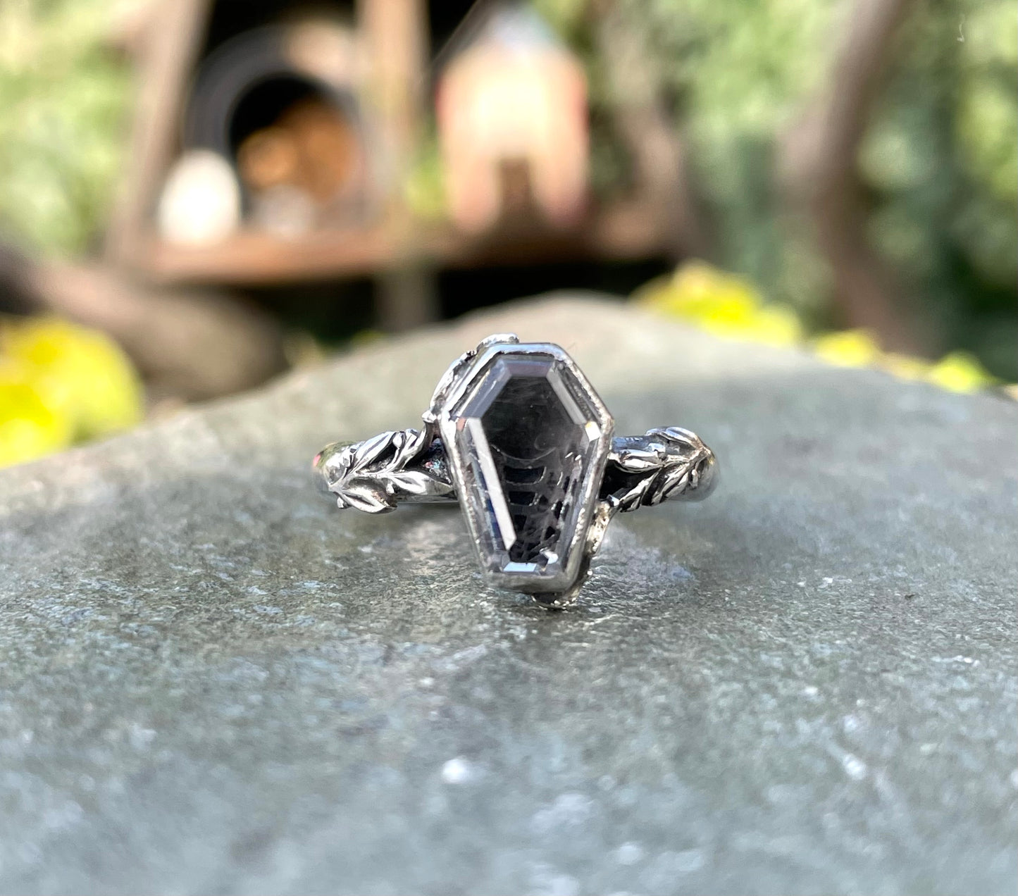 Coffin ring - size N