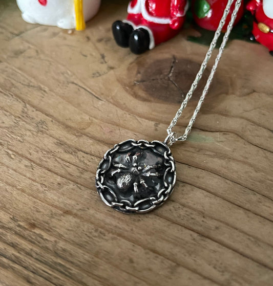 Spider pendant