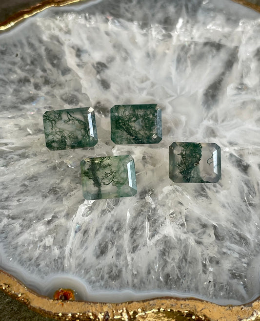 Deposit- moss agate 9x7mm