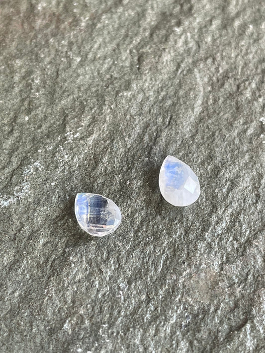 Deposit - moonstone 10x7mm