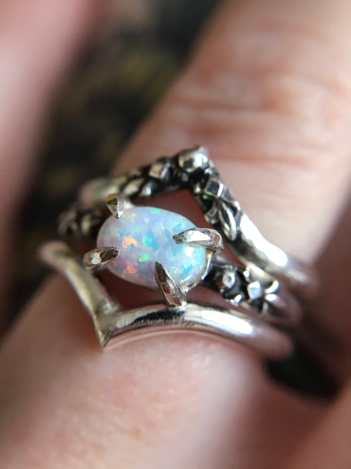 Wishbone ring