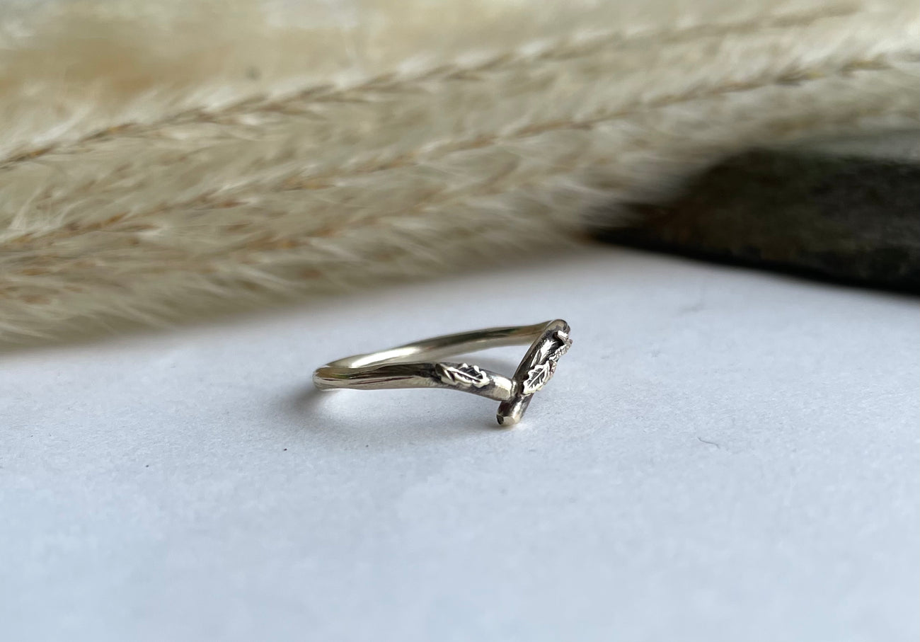 Dryad - 9ct yellow gold